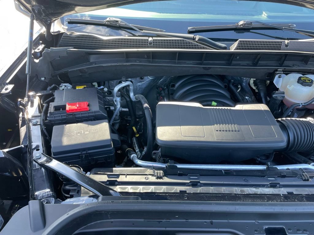 Used 2025 GMC Sierra 1500 SLT AWD/4WD image 39