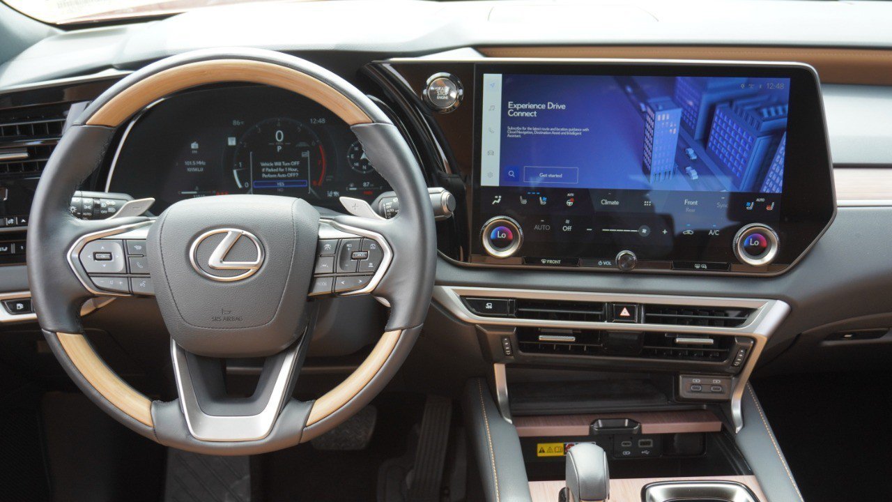 Certified 2025 Lexus RX 350 Premium w/ Accessory Package (Z1) FWD image 29