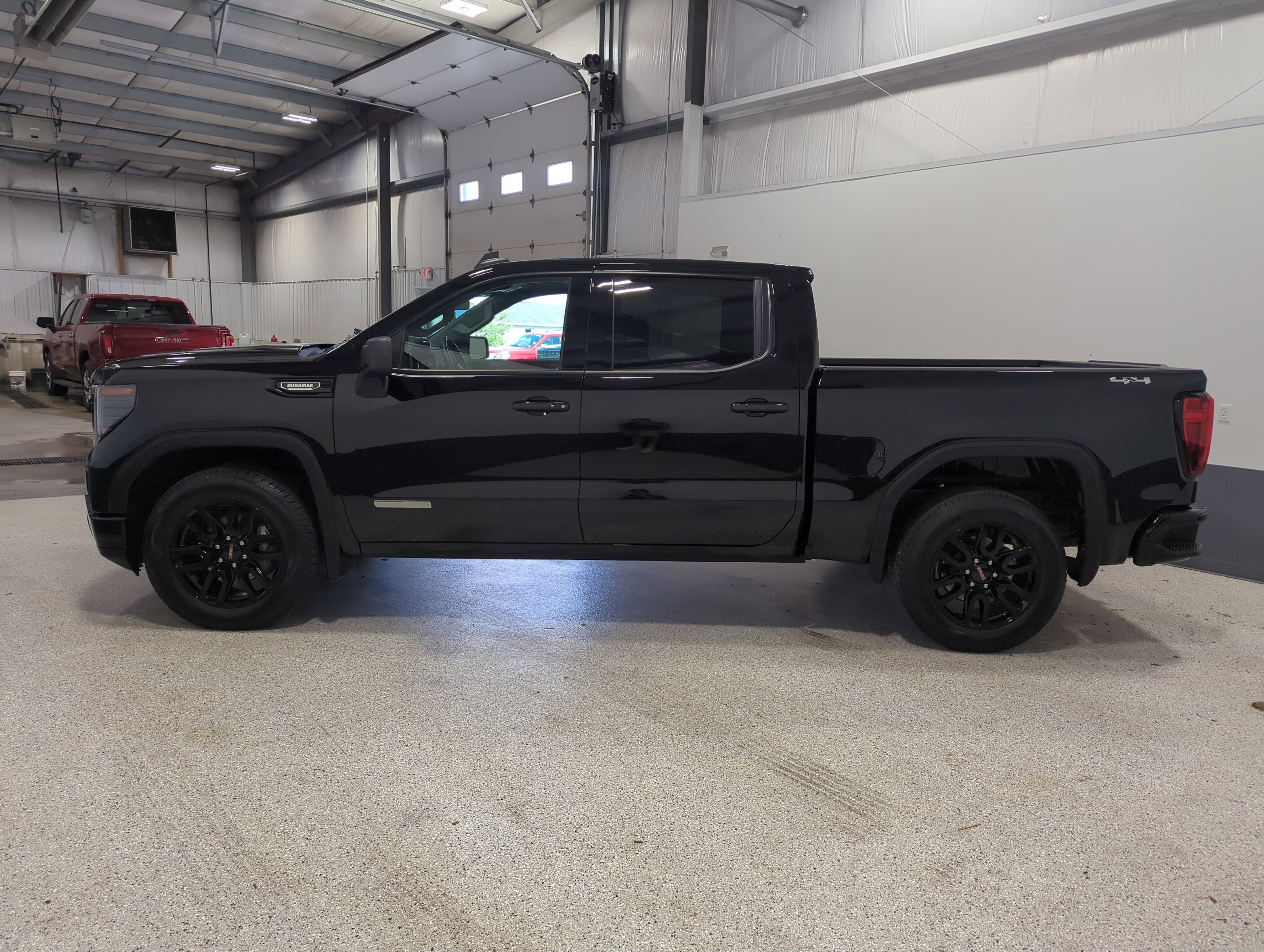 Used 2025 GMC Sierra 1500 Elevation image 6