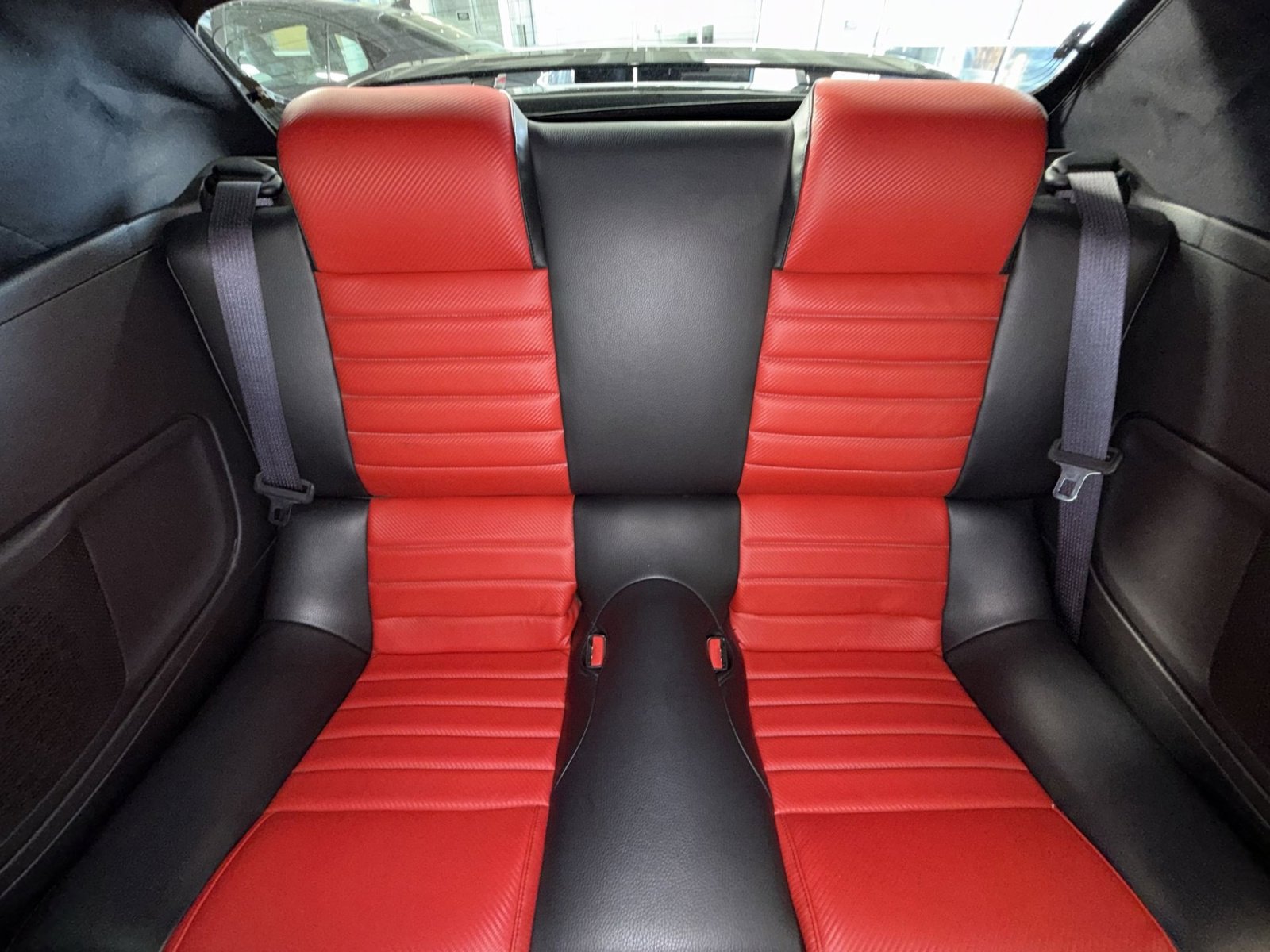 Used 2006 Ford Mustang GT RWD image 23