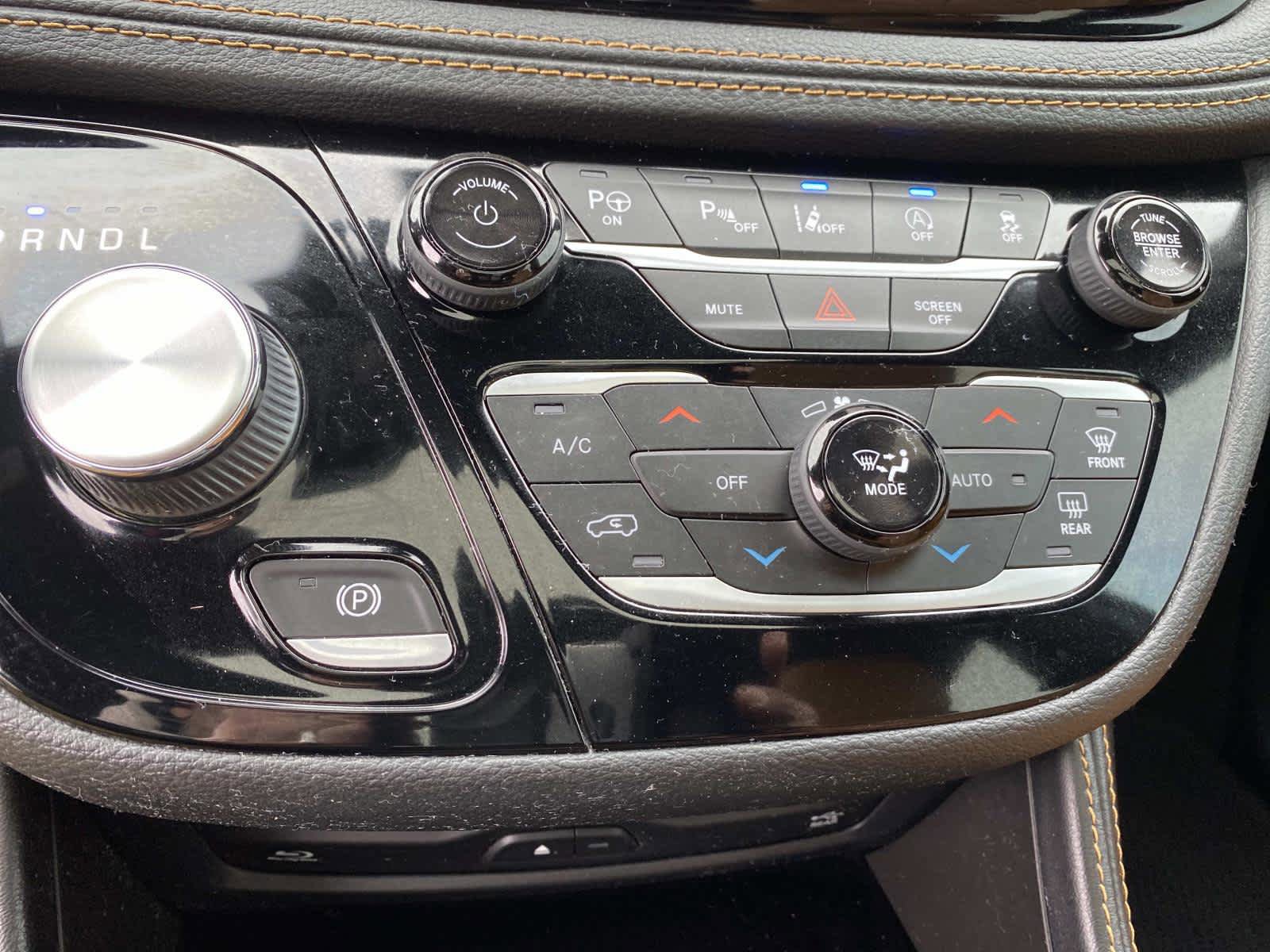 Certified 2022 Chrysler Pacifica Pinnacle image 18