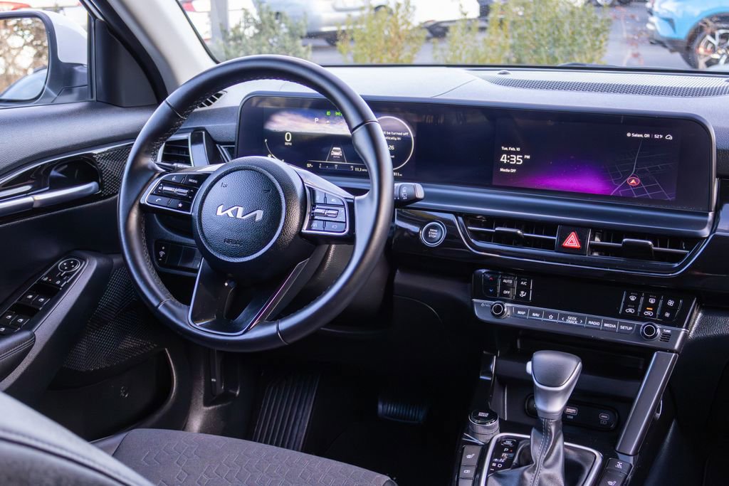 Used 2024 Kia Seltos X-Line image 11