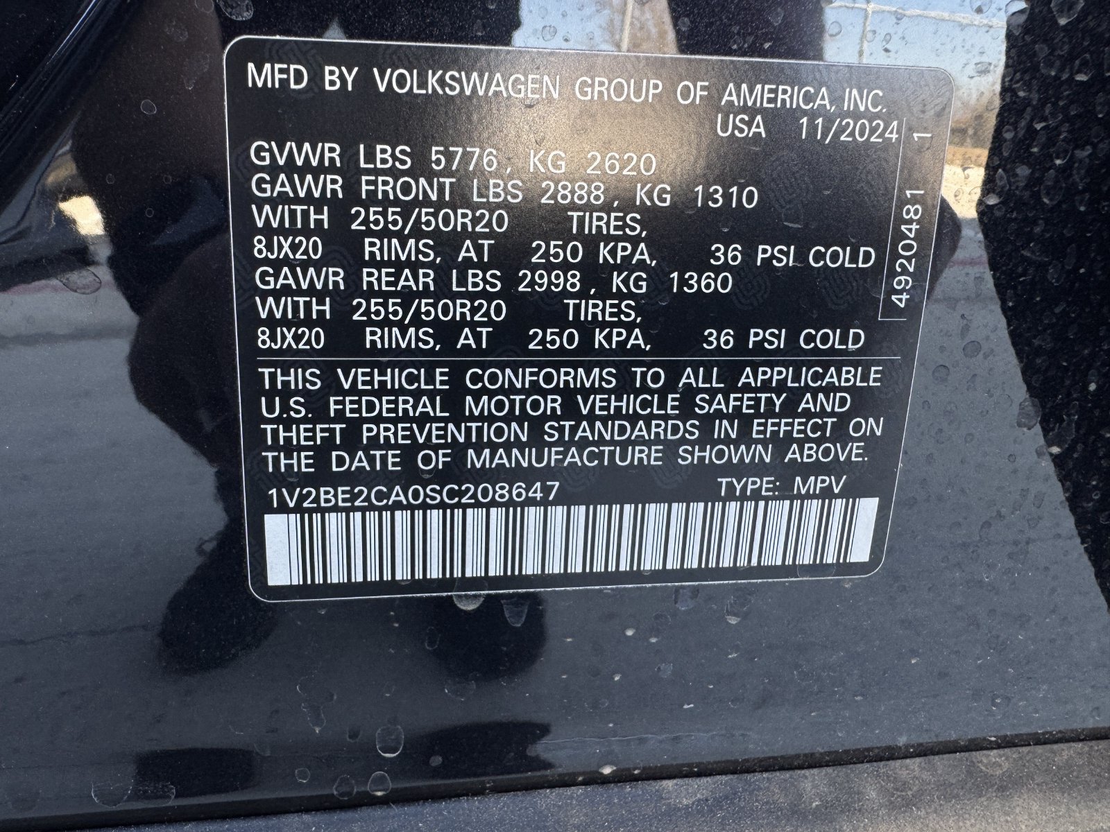 Used 2025 Volkswagen Atlas Cross Sport SEL AWD/4WD image 29