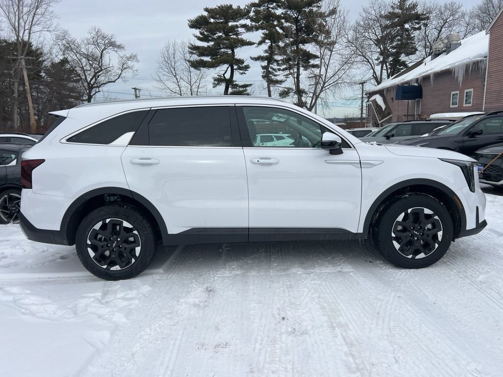 New 2026 Kia Sorento S image 4