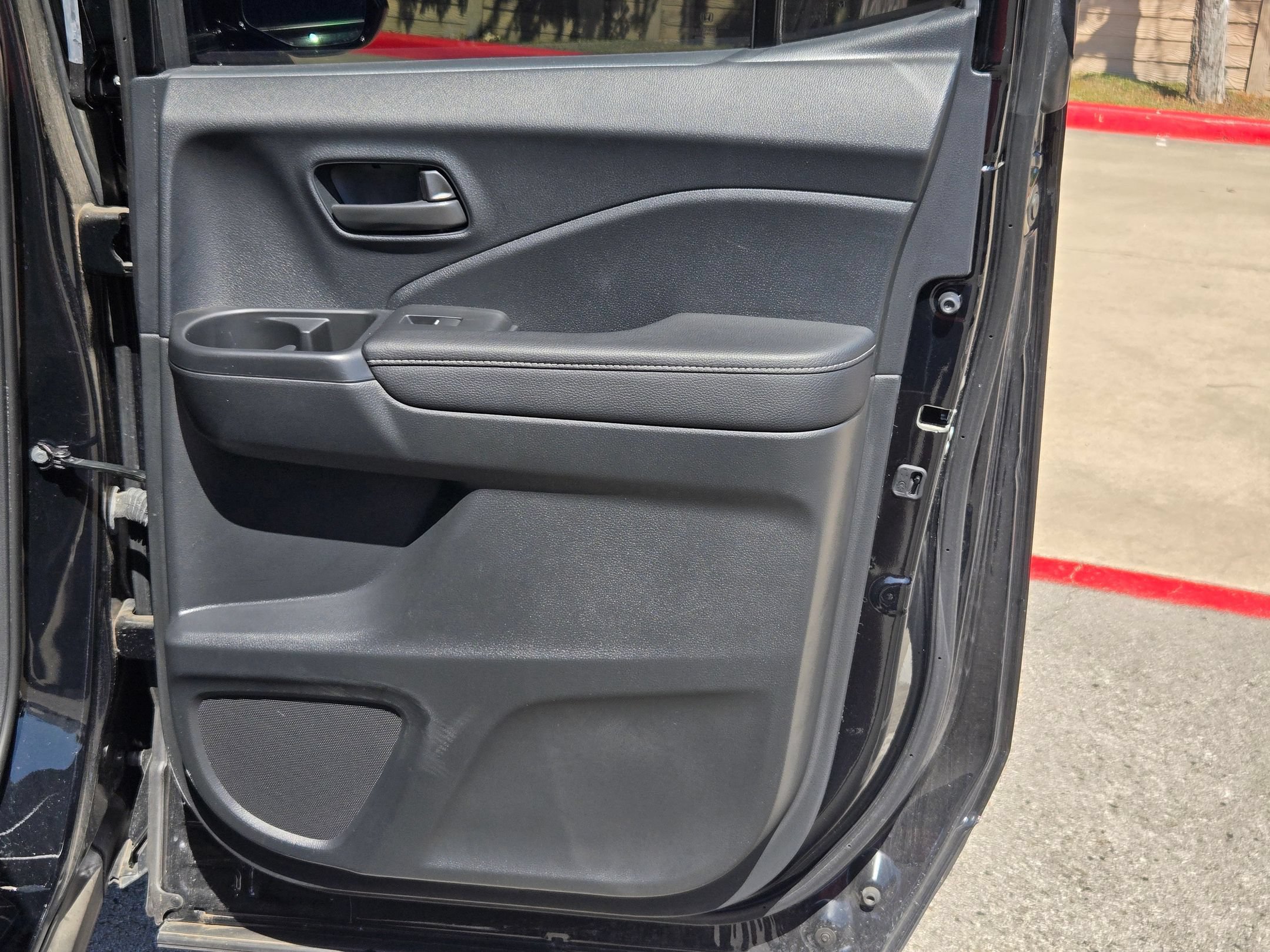 Used 2025 Honda Ridgeline Sport image 26