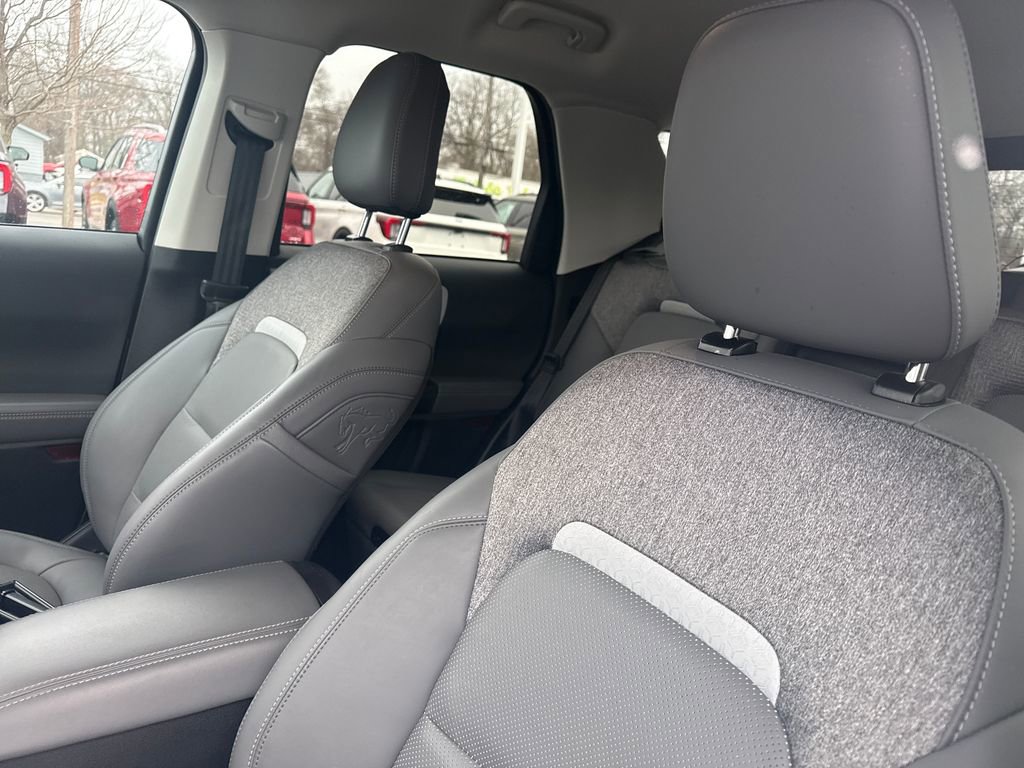 Used 2025 Ford Bronco Sport Badlands image 21