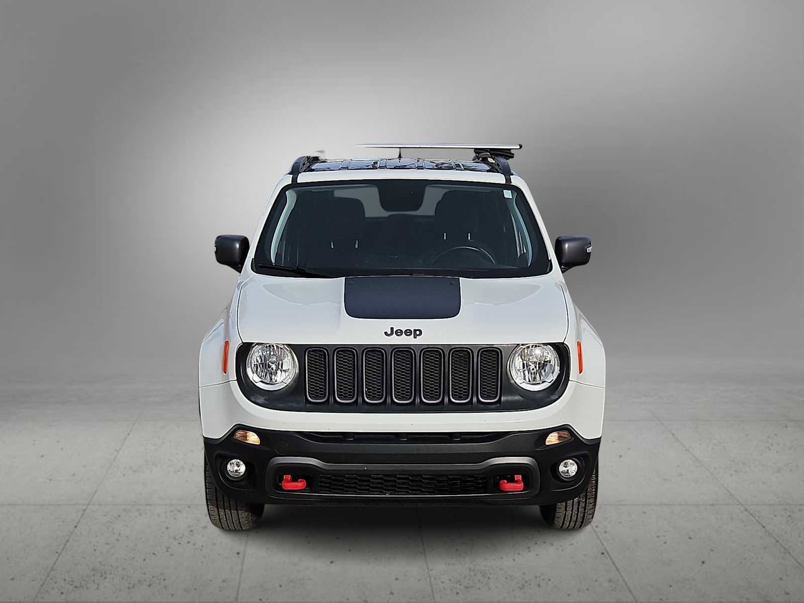Used 2018 Jeep Renegade Trailhawk w/ Cold Weather Group II image 3