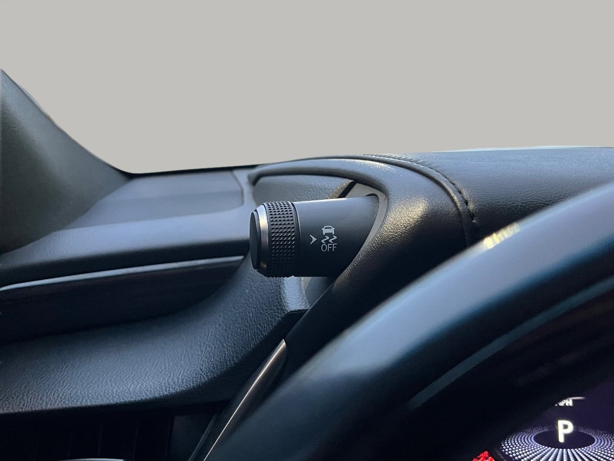 Used 2021 Lexus ES 300h w/ Accessory Package 2 image 29