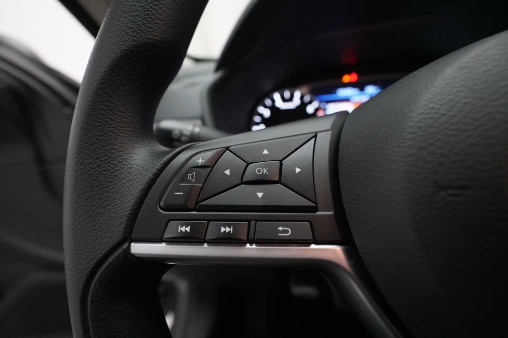 Certified 2025 Nissan Altima 2.5 SV AWD/4WD image 17