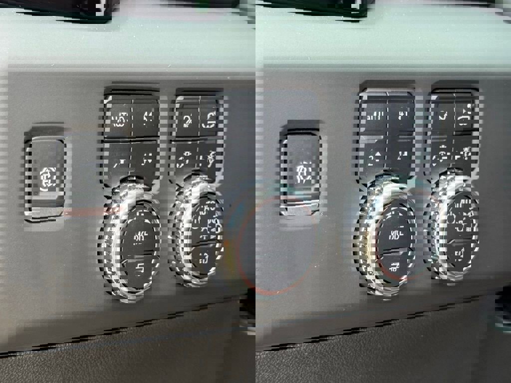 Used 2025 GMC Sierra 1500 Denali Ultimate image 26