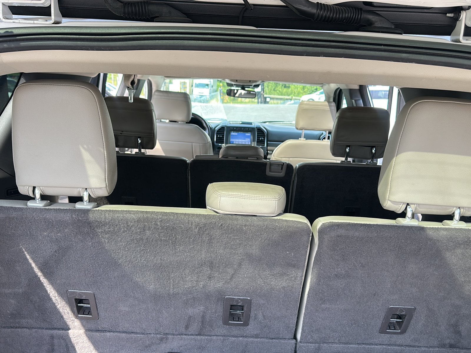 Used 2019 Ford Expedition Limited w/ Equipment Group 302A AWD/4WD image 24