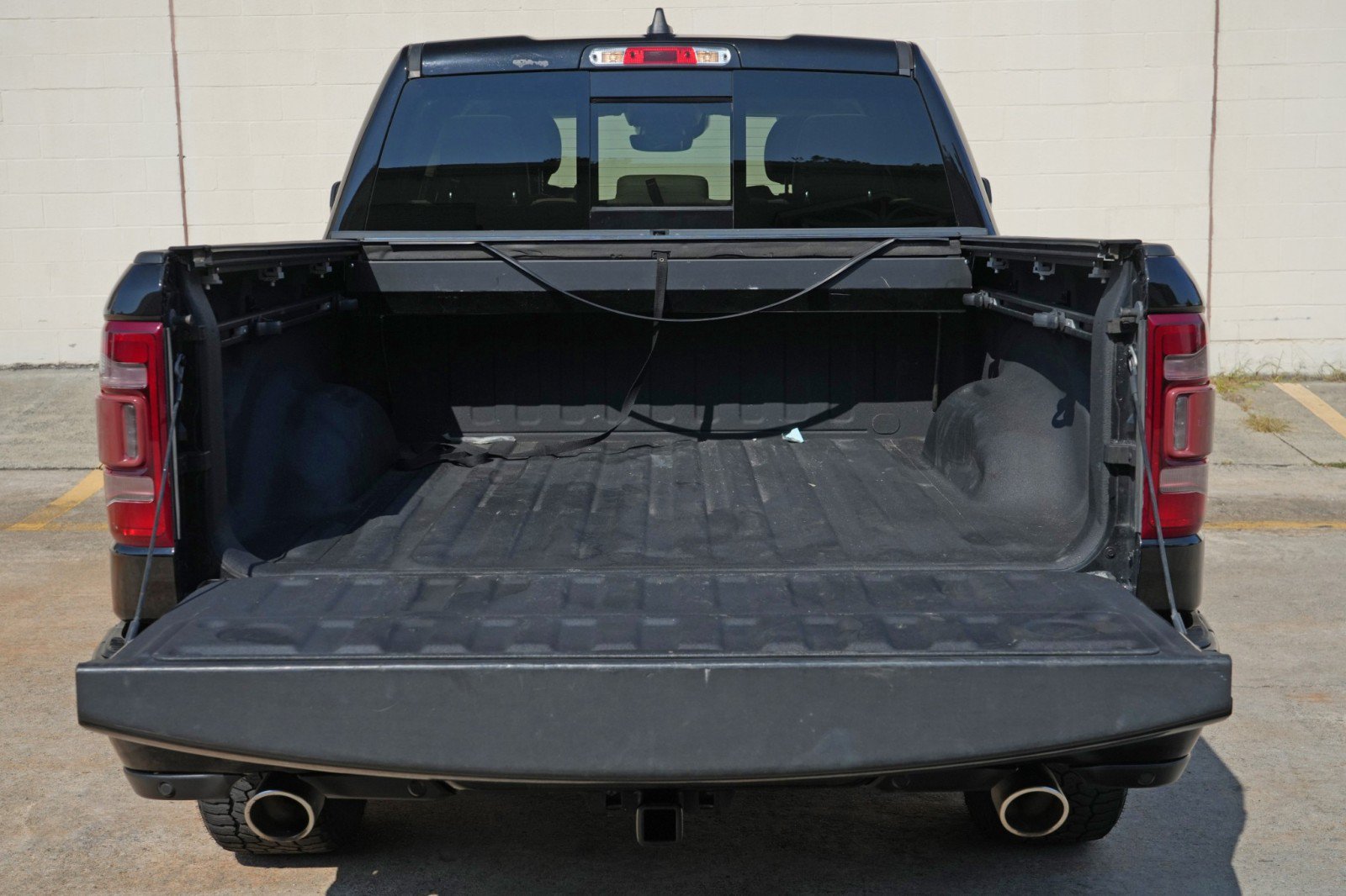 Used 2019 RAM 1500 Limited w/ Advanced Safety Group RWD image 9