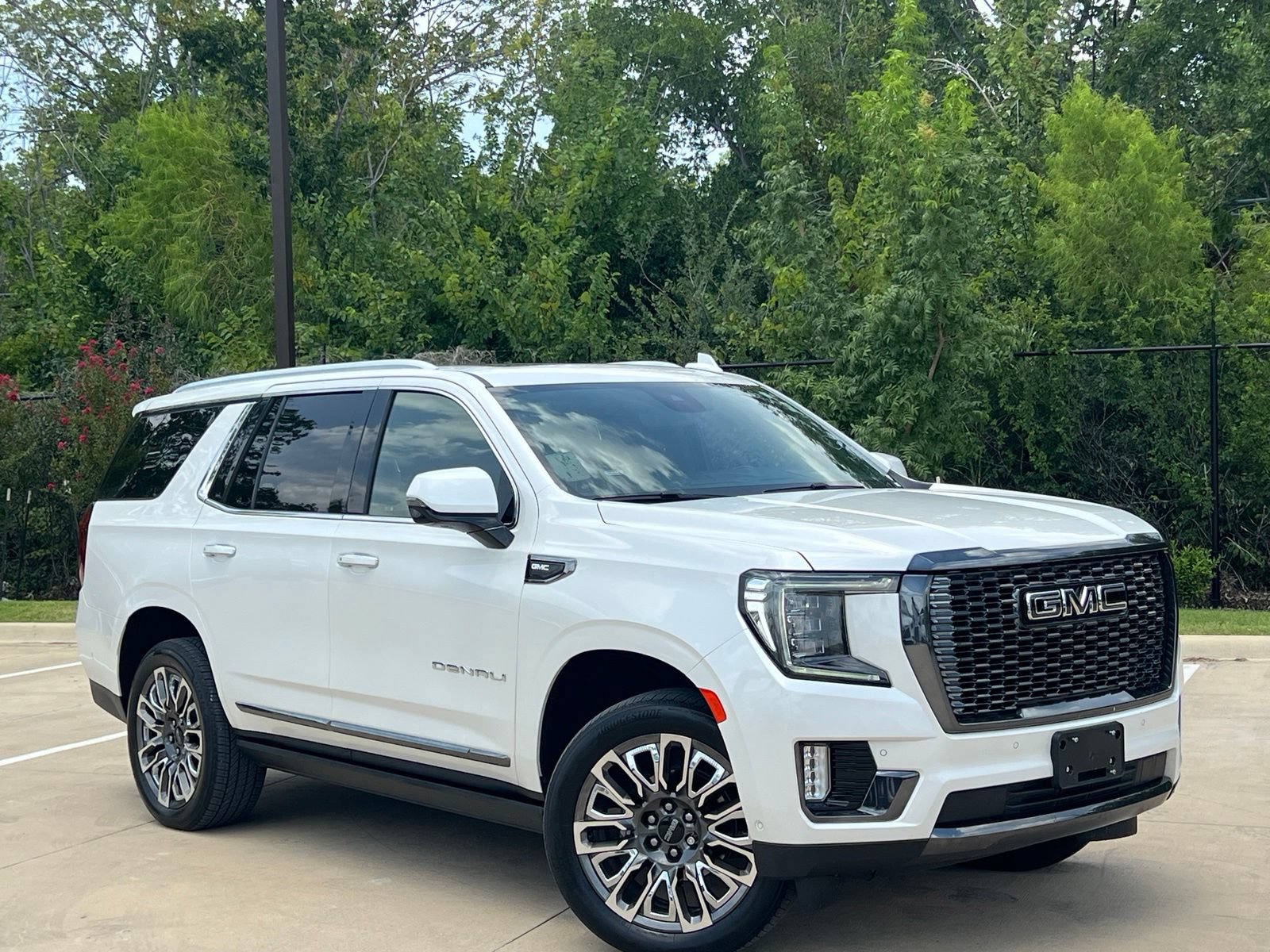 Used 2023 GMC Yukon Denali Ultimate AWD/4WD video 1