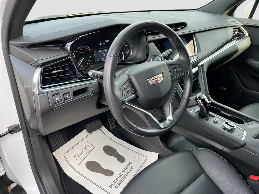 Certified 2024 Cadillac XT6 Luxury w/ LPO, Floor Liner Package image 9