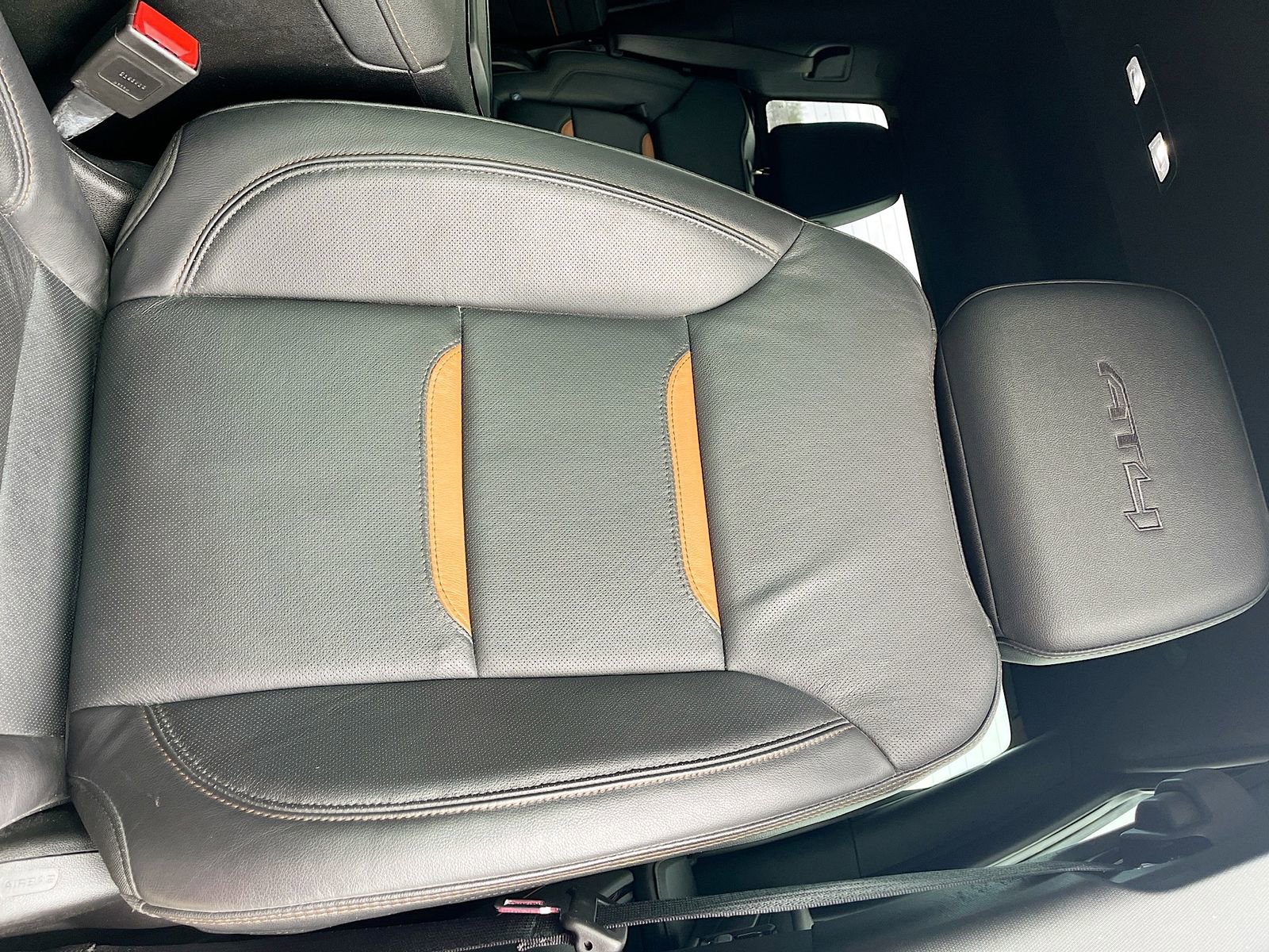 Used 2025 GMC Sierra 2500 AT4 w/ AT4 Premium Plus Package image 20