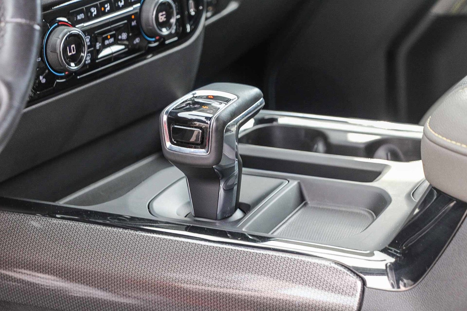 Used 2023 Chevrolet Silverado 1500 ZR2 w/ Technology Package image 17