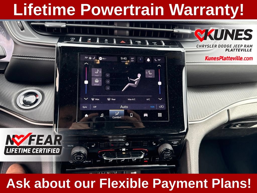 Used 2024 Jeep Grand Cherokee Altitude AWD/4WD image 17