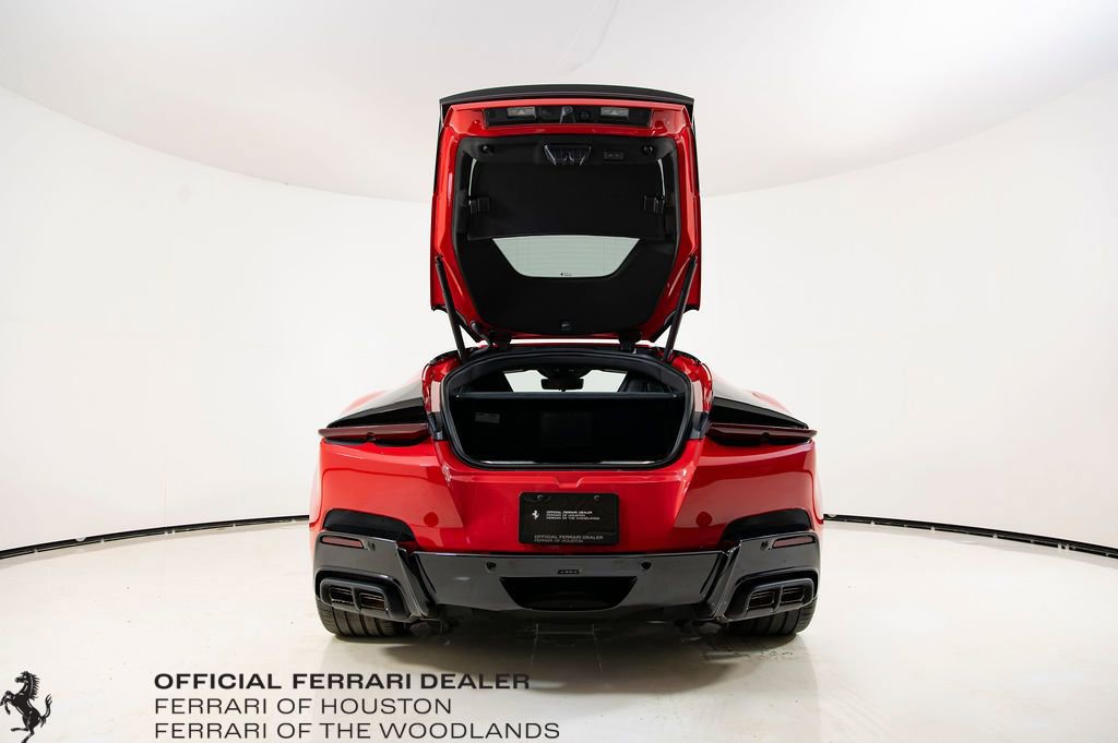 Used 2025 Ferrari 12Cilindri image 32