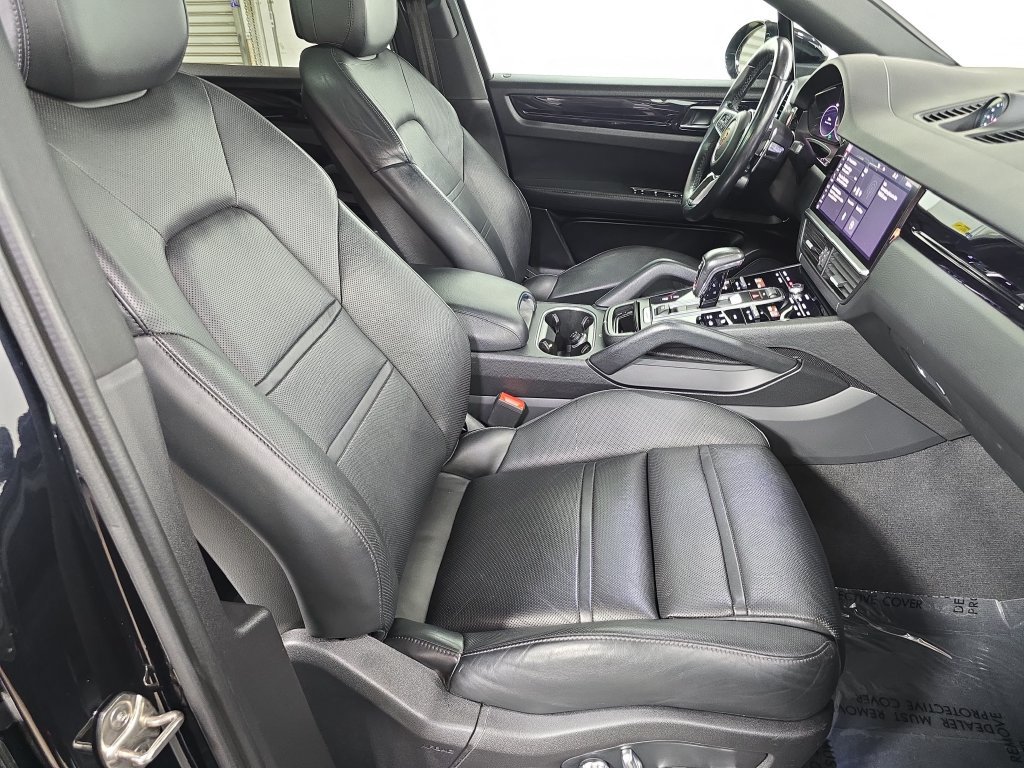 Used 2021 Porsche Cayenne Coupe AWD/4WD image 27