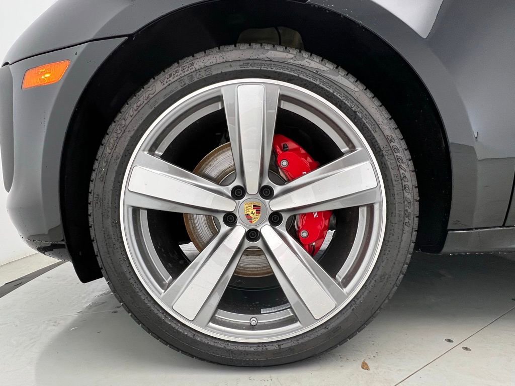 Used 2025 Porsche Macan S image 27