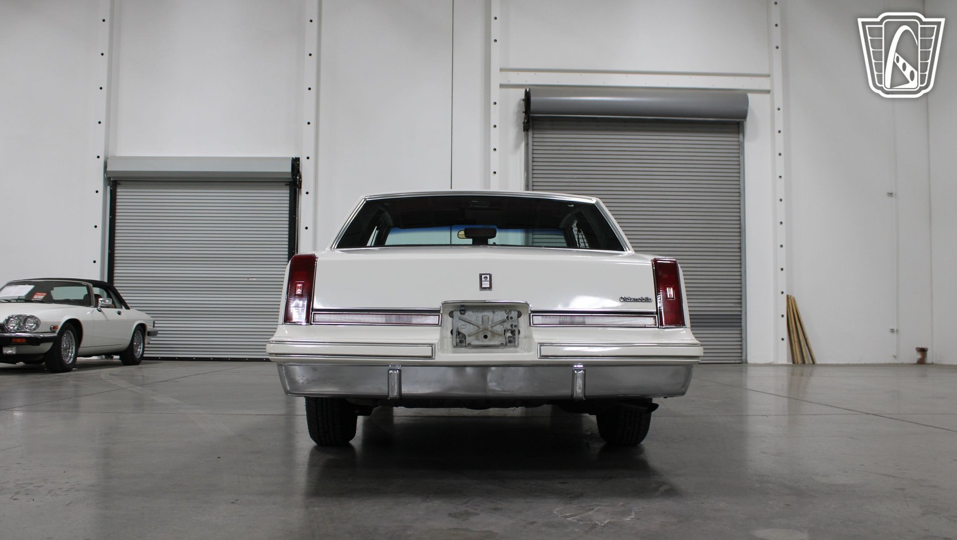 Used 1988 Oldsmobile Cutlass Supreme Classic Brougham RWD image 22