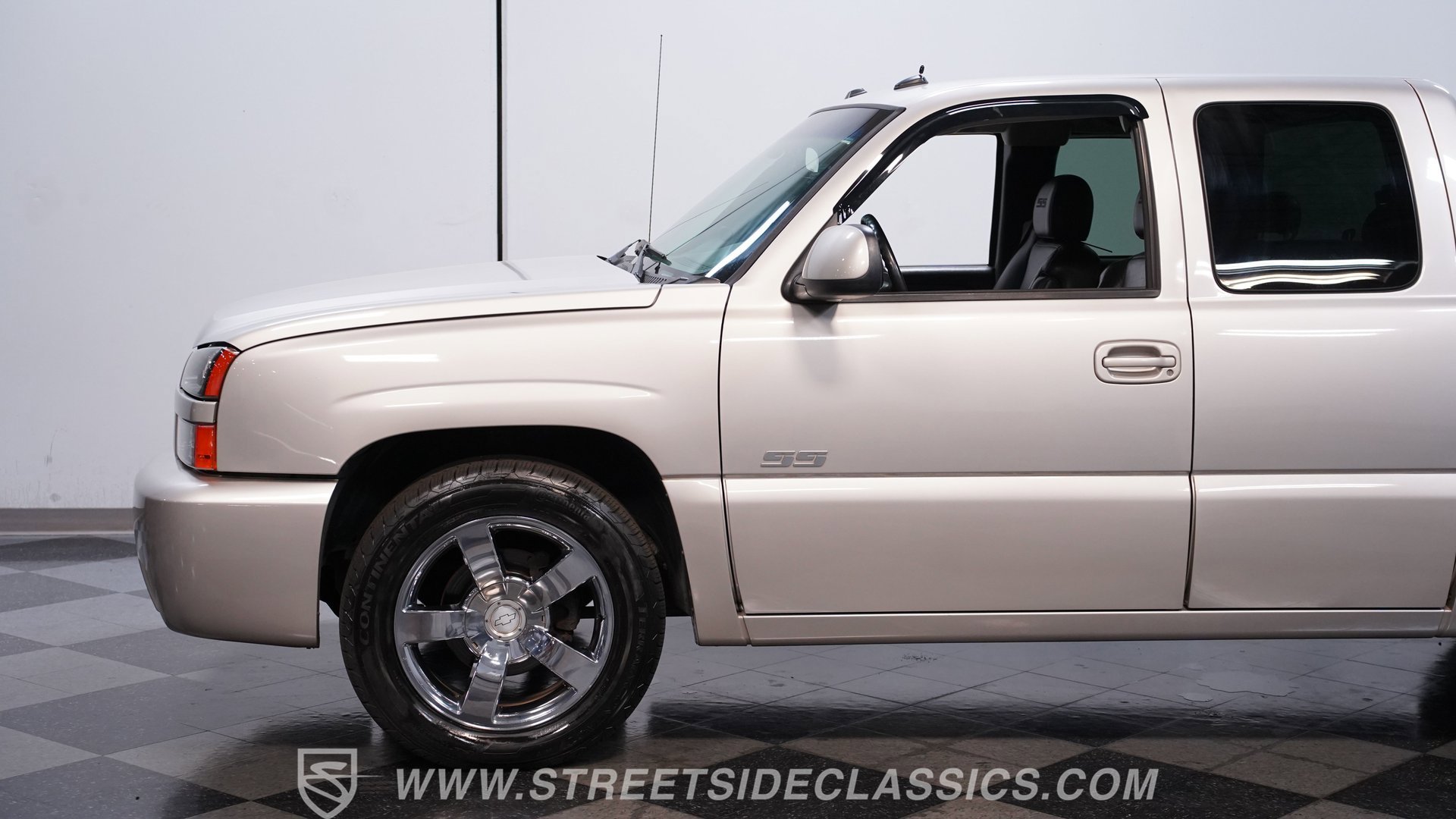 Used 2005 Chevrolet Silverado 1500 SS w/ Safe And Sound Package RWD image 20