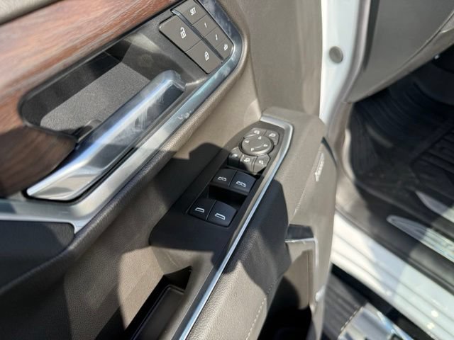 New 2026 GMC Sierra 2500 SLT w/ SLT Convenience Package AWD/4WD image 11