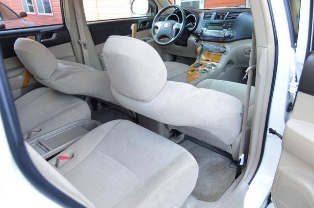 Used 2010 Toyota Highlander 4WD Hybrid w/ Extra Value Pkg 2 image 54
