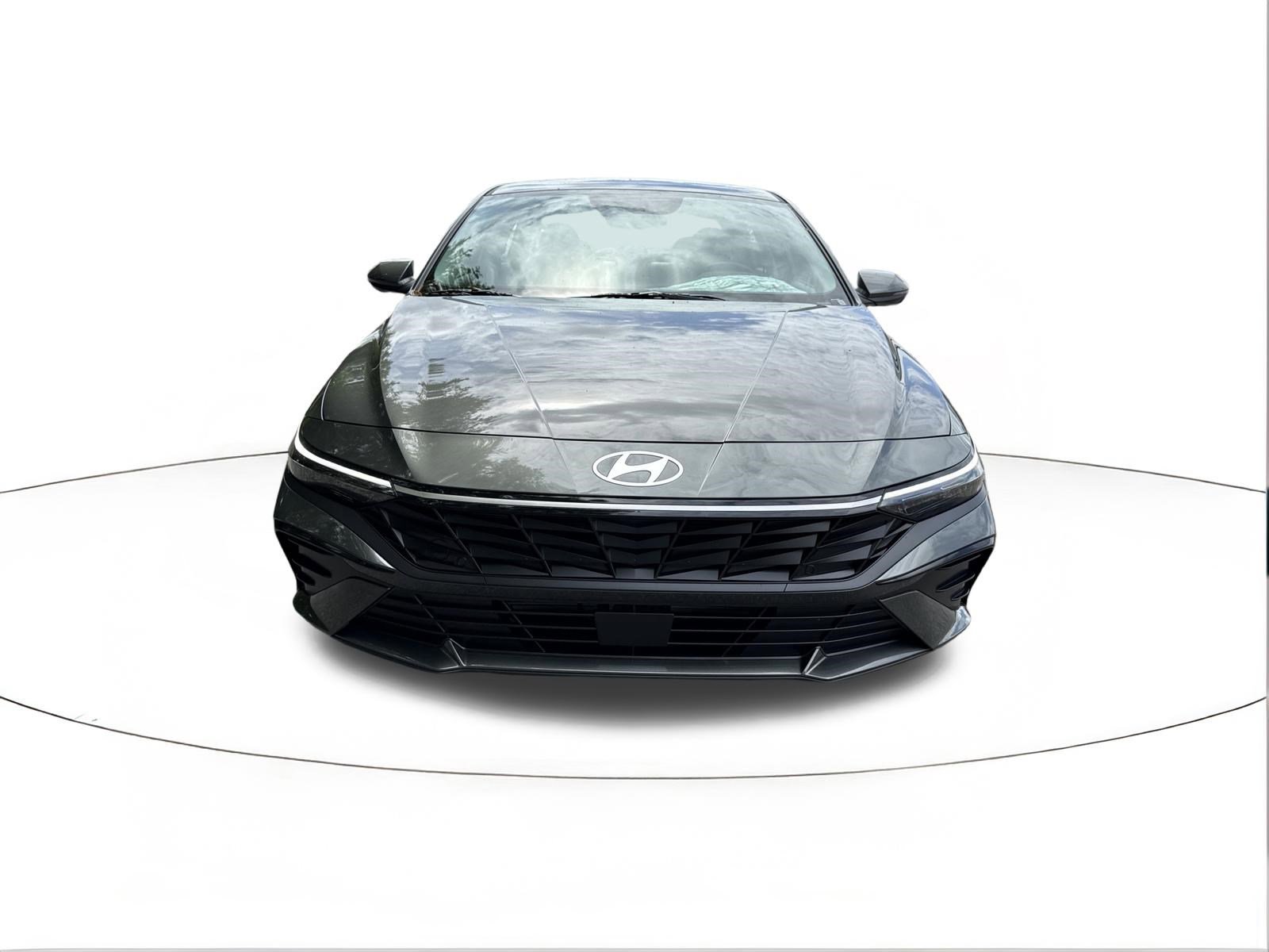 New 2026 Hyundai Elantra Limited FWD image 8