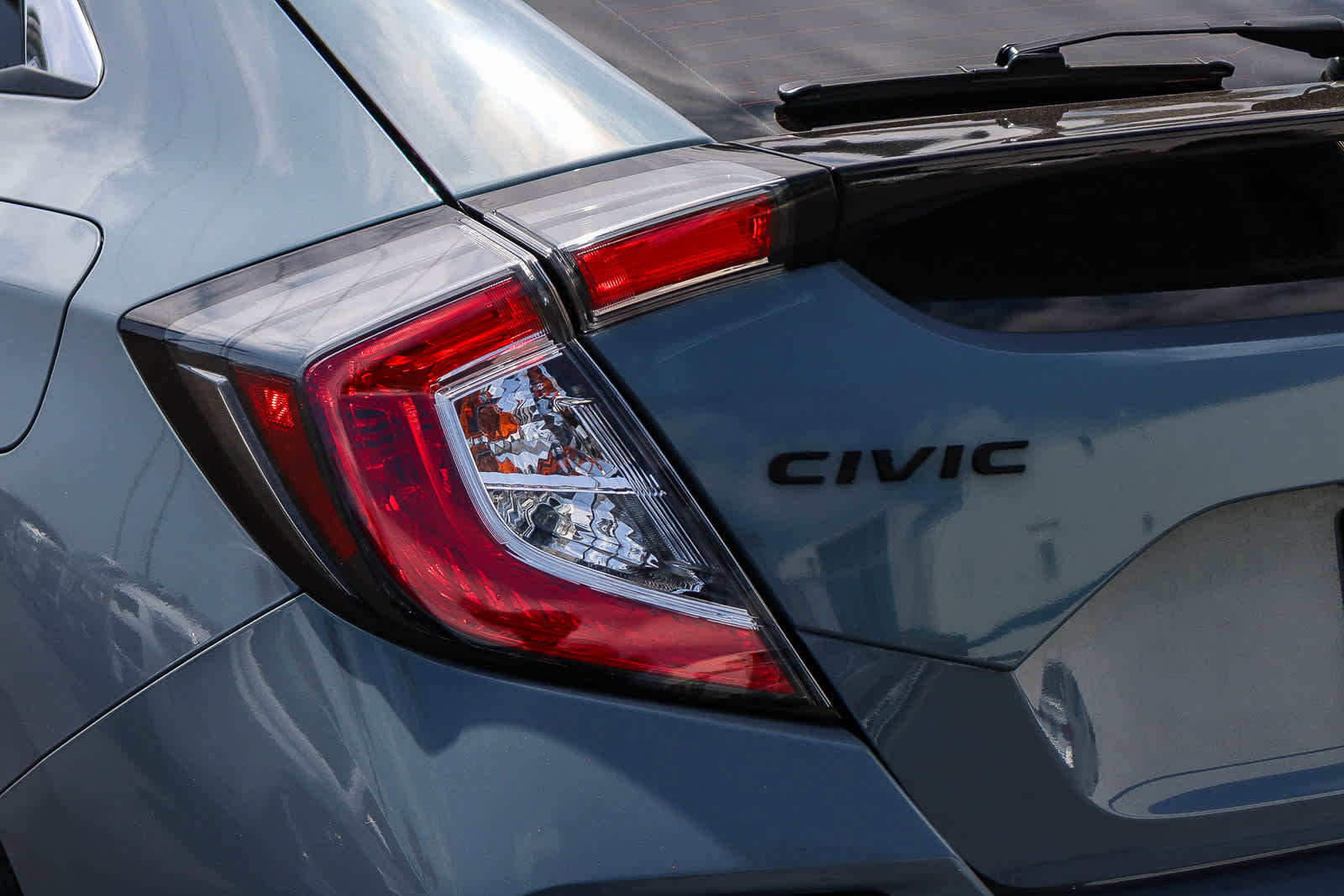 Used 2020 Honda Civic EX-L image 9