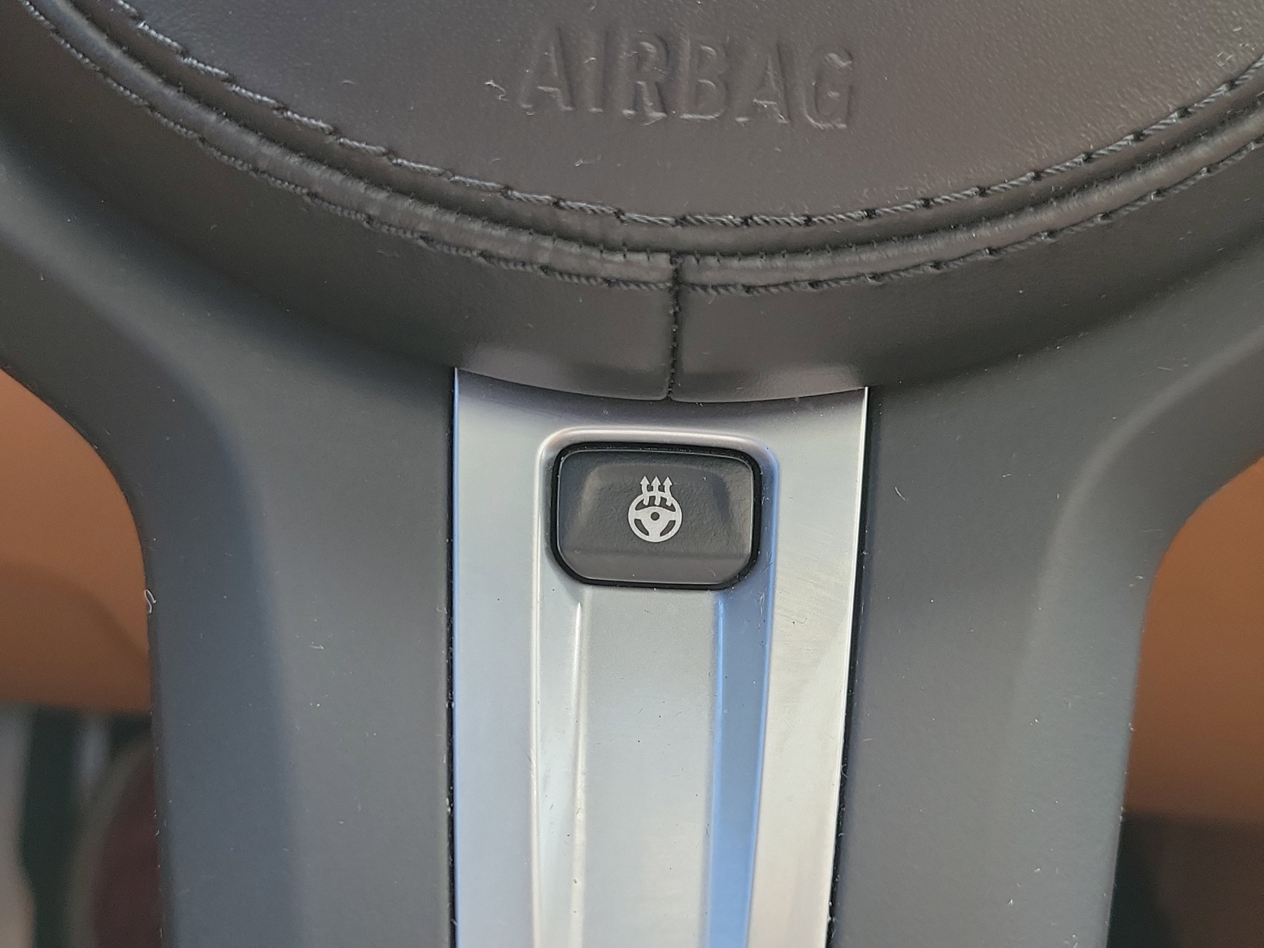 Used 2022 BMW 750i xDrive w/ M Sport Package image 22