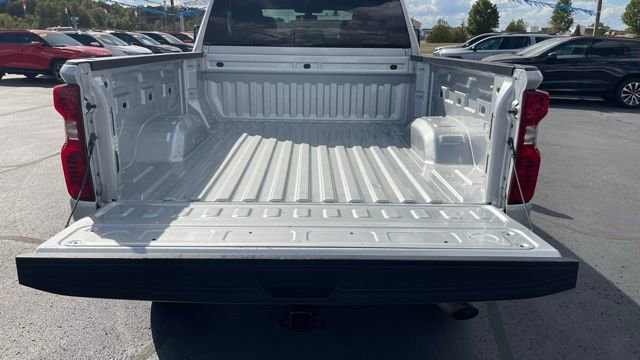 Used 2023 Chevrolet Silverado 2500 Custom w/ Custom Value Package image 5