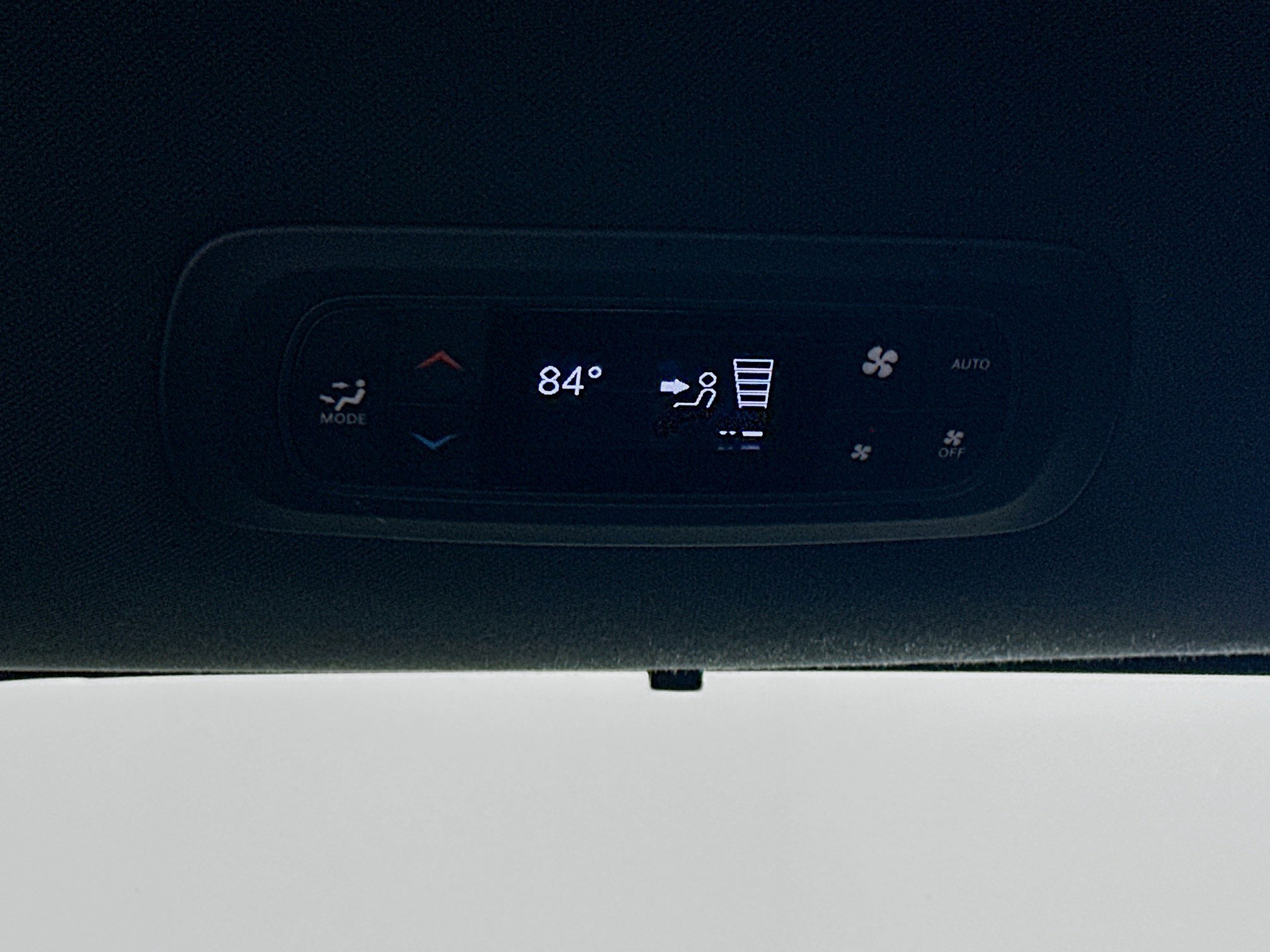 Used 2018 Chrysler Pacifica Touring-L w/ Premium Audio Group FWD image 27