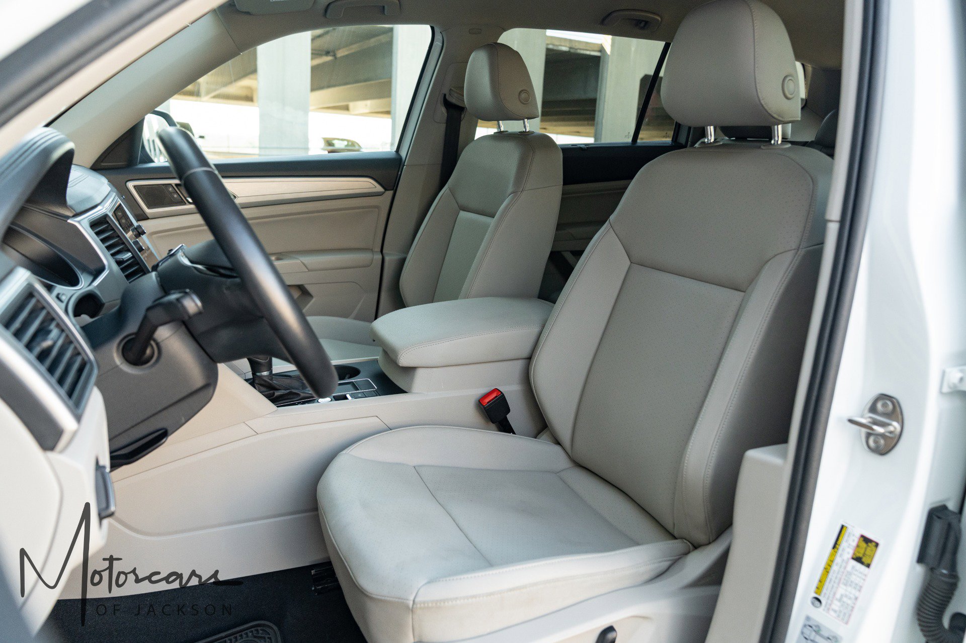 Used 2019 Volkswagen Atlas SE w/ Towing Package image 12