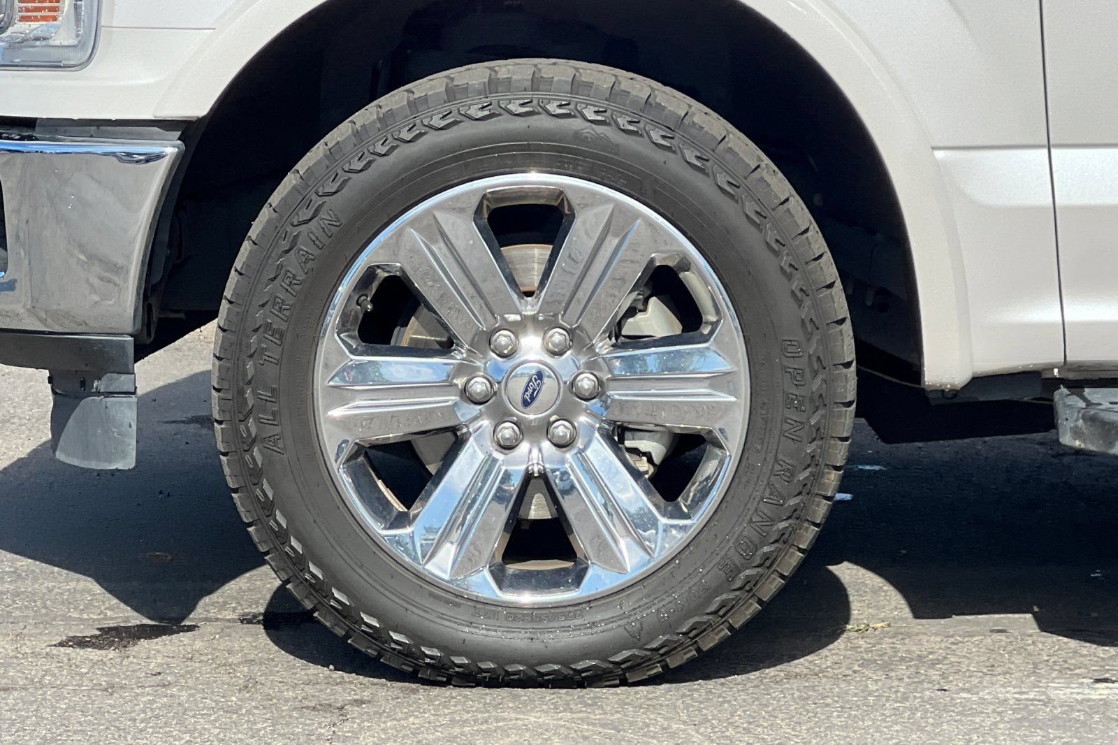 Used 2018 Ford F150 Lariat w/ Equipment Group 502A Luxury AWD/4WD image 27