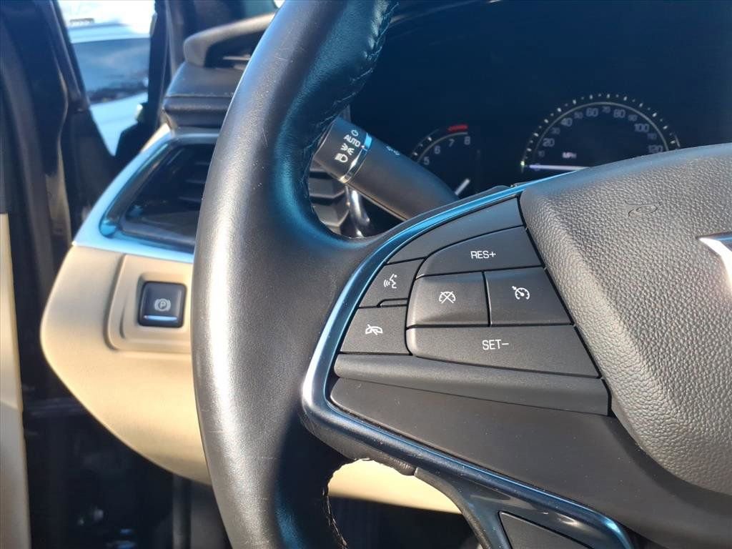 Used 2019 Cadillac XT5 FWD image 15