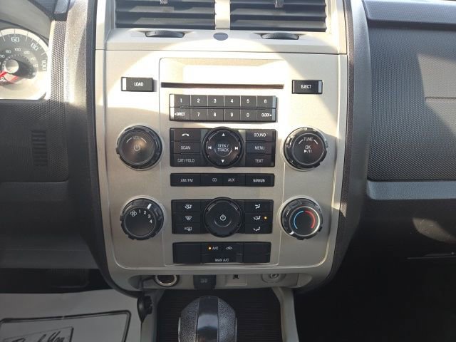 Used 2011 Ford Escape XLT w/ Class II Trailer Tow Pkg image 24