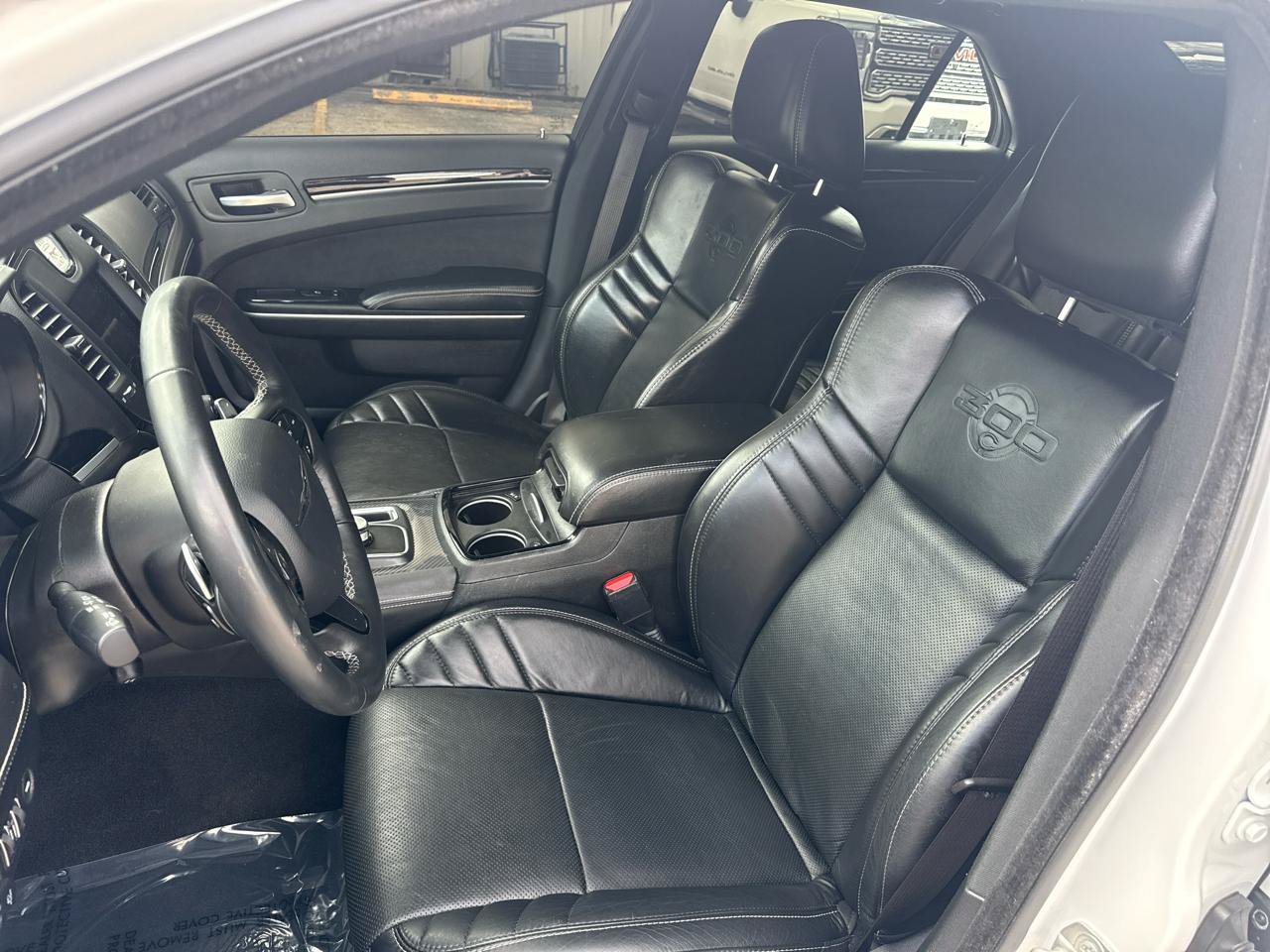 Used 2023 Chrysler 300 C RWD image 16