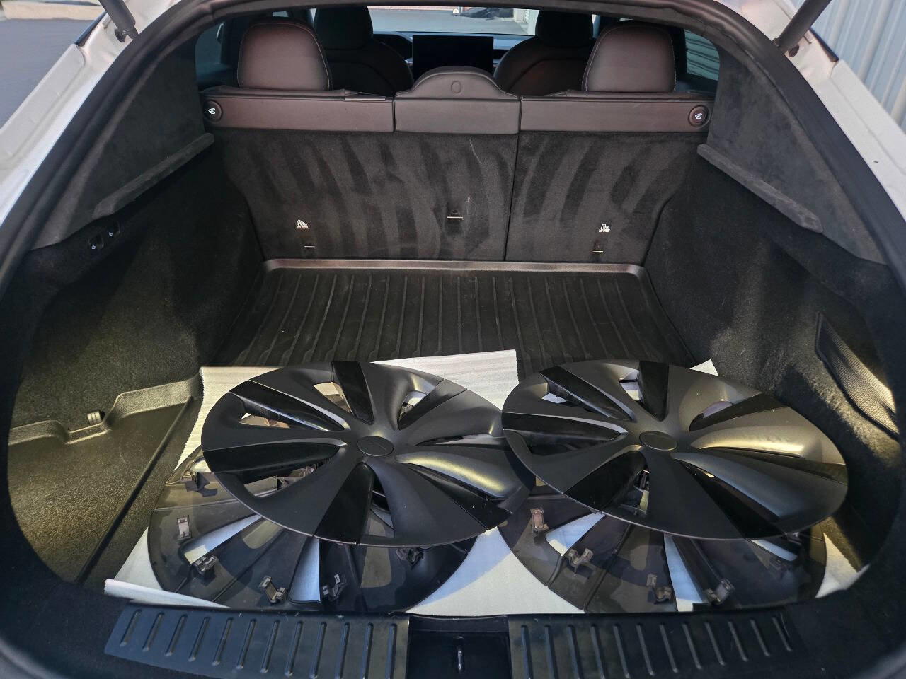 Used 2022 Tesla Model S AWD/4WD image 22
