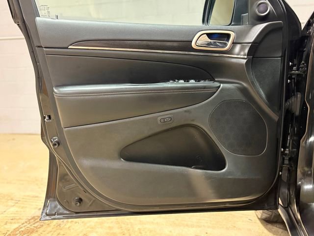 Used 2015 Jeep Grand Cherokee Limited image 16