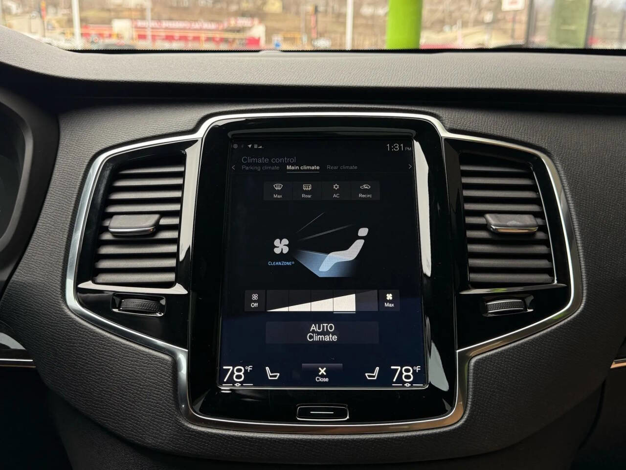 Used 2018 Volvo XC90 T6 Momentum w/ Convenience Package image 31