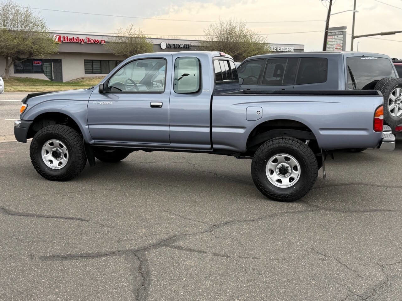 Used 1998 Toyota Tacoma SR5 AWD/4WD image 11