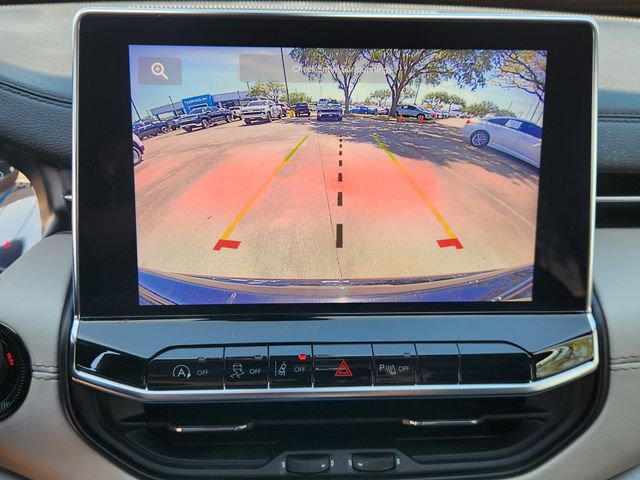 Used 2025 Jeep Compass Limited image 17