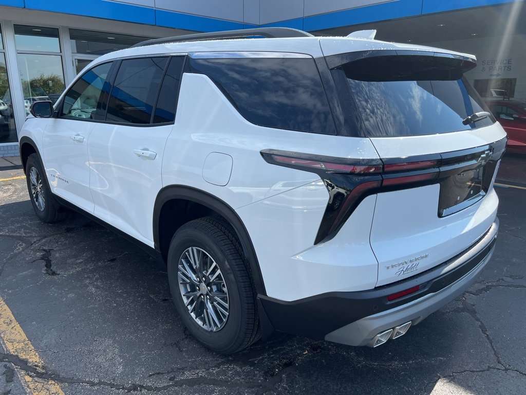 New 2026 Chevrolet Traverse LT w/ LPO, Floor Liner Package image 3