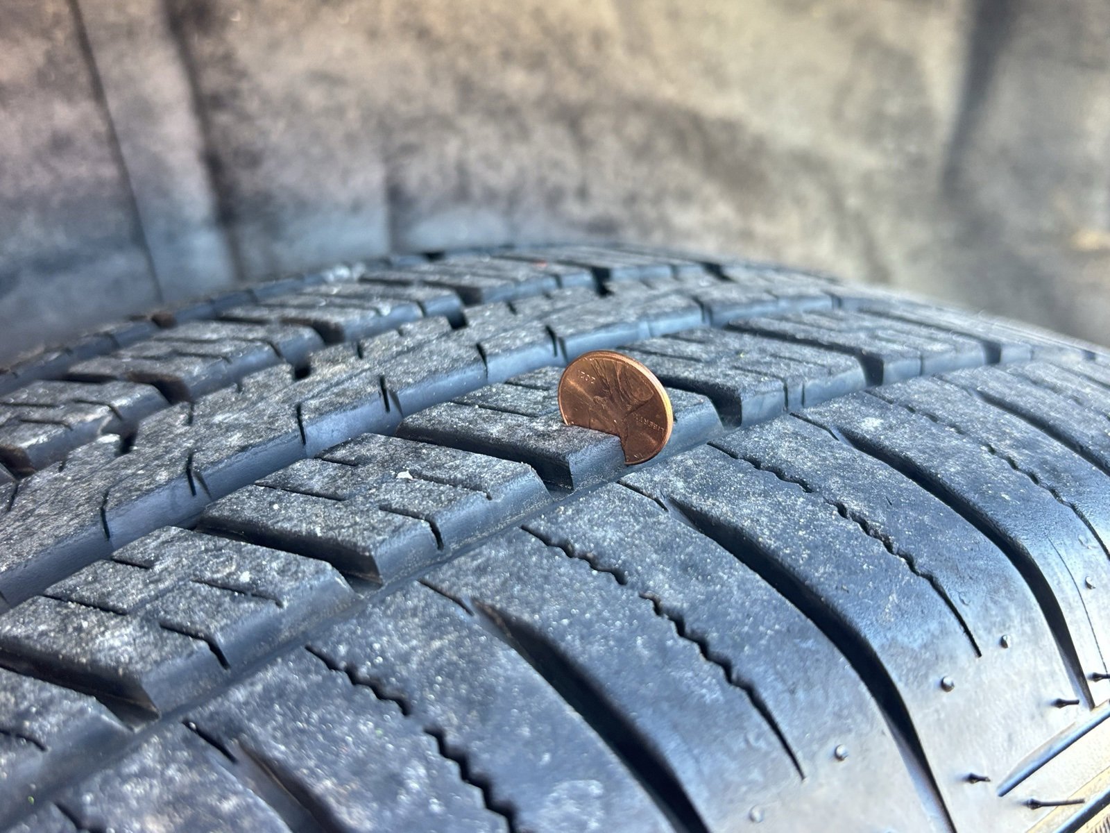 Used 2022 Buick Enclave Essence w/ LPO, Cargo Package image 15