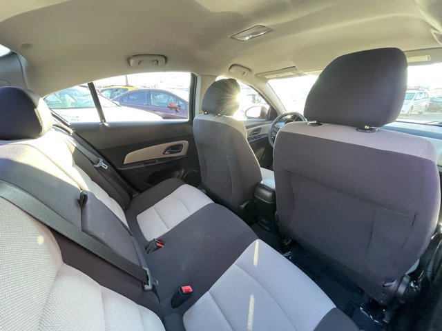 Used 2014 Chevrolet Cruze LS FWD image 13