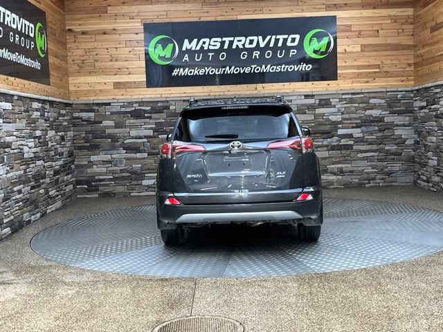 Used 2018 Toyota RAV4 XLE AWD/4WD image 11