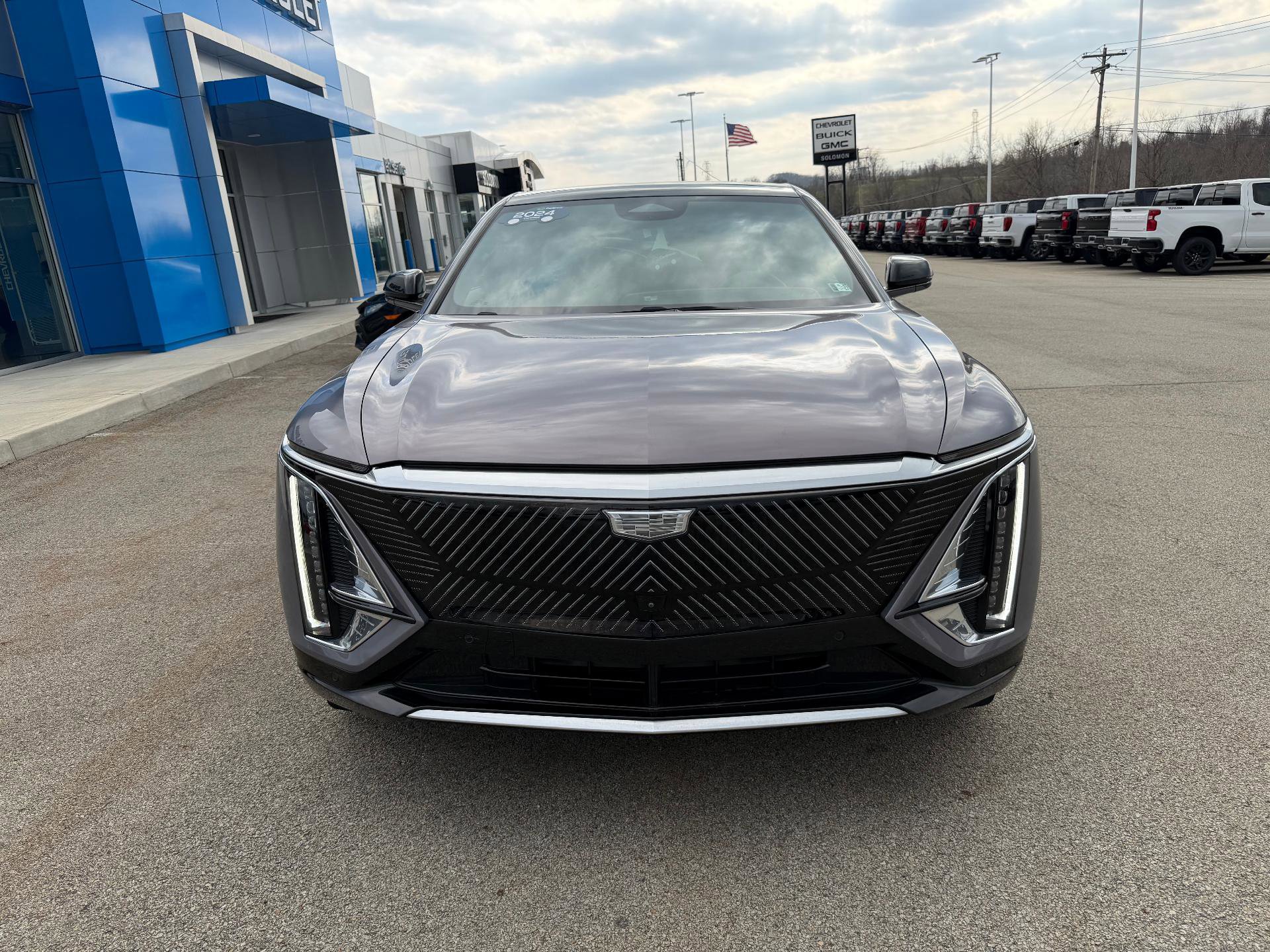 Certified 2024 Cadillac Lyriq Luxury w/ Nappa Leather Package image 9