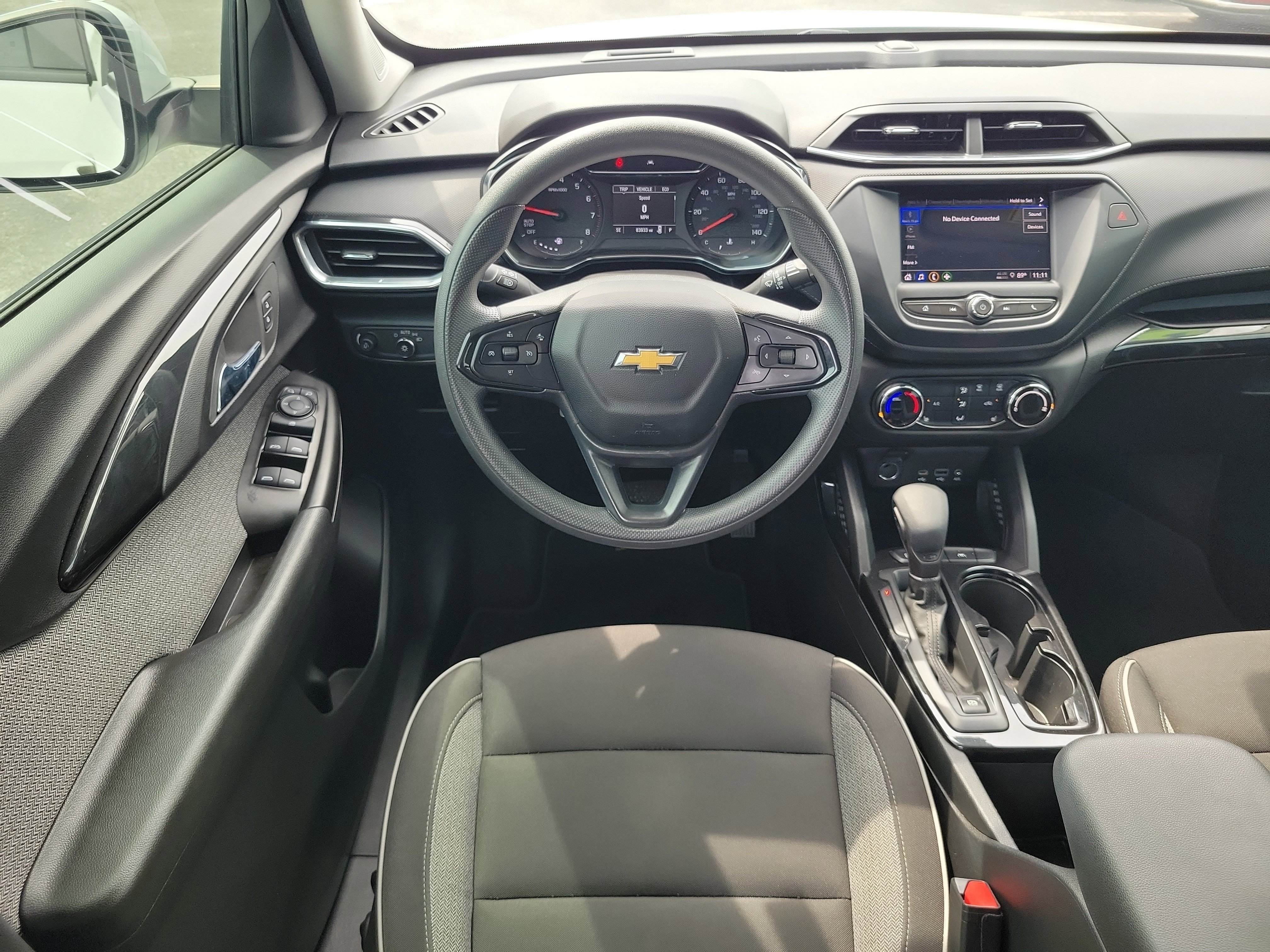 Used 2023 Chevrolet TrailBlazer LT FWD image 16