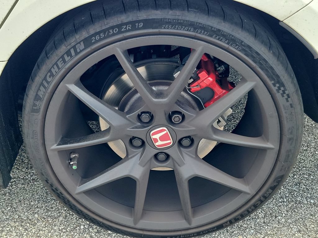 Used 2025 Honda Civic Type R image 7